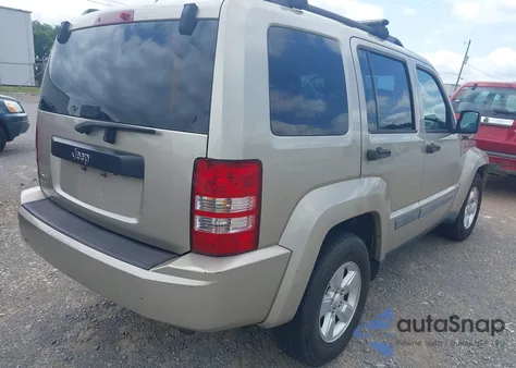 2010 Jeep Liberty Sport from USA, damaged, VIN 1J4PN2GK7AW143877